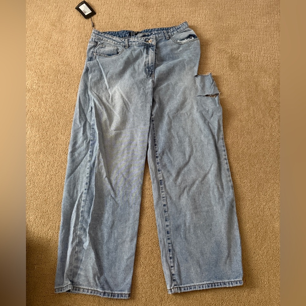 PrettyLittleThing Asymmetric Waistband Baggy Jeans